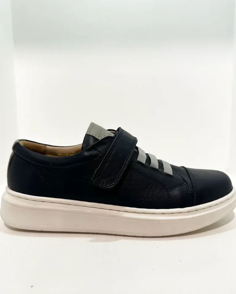 Petasil | Ryan 3 | Navy & Grey