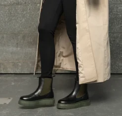 Shoe The Bear | Tove Chelsea Boot | Black & Khaki